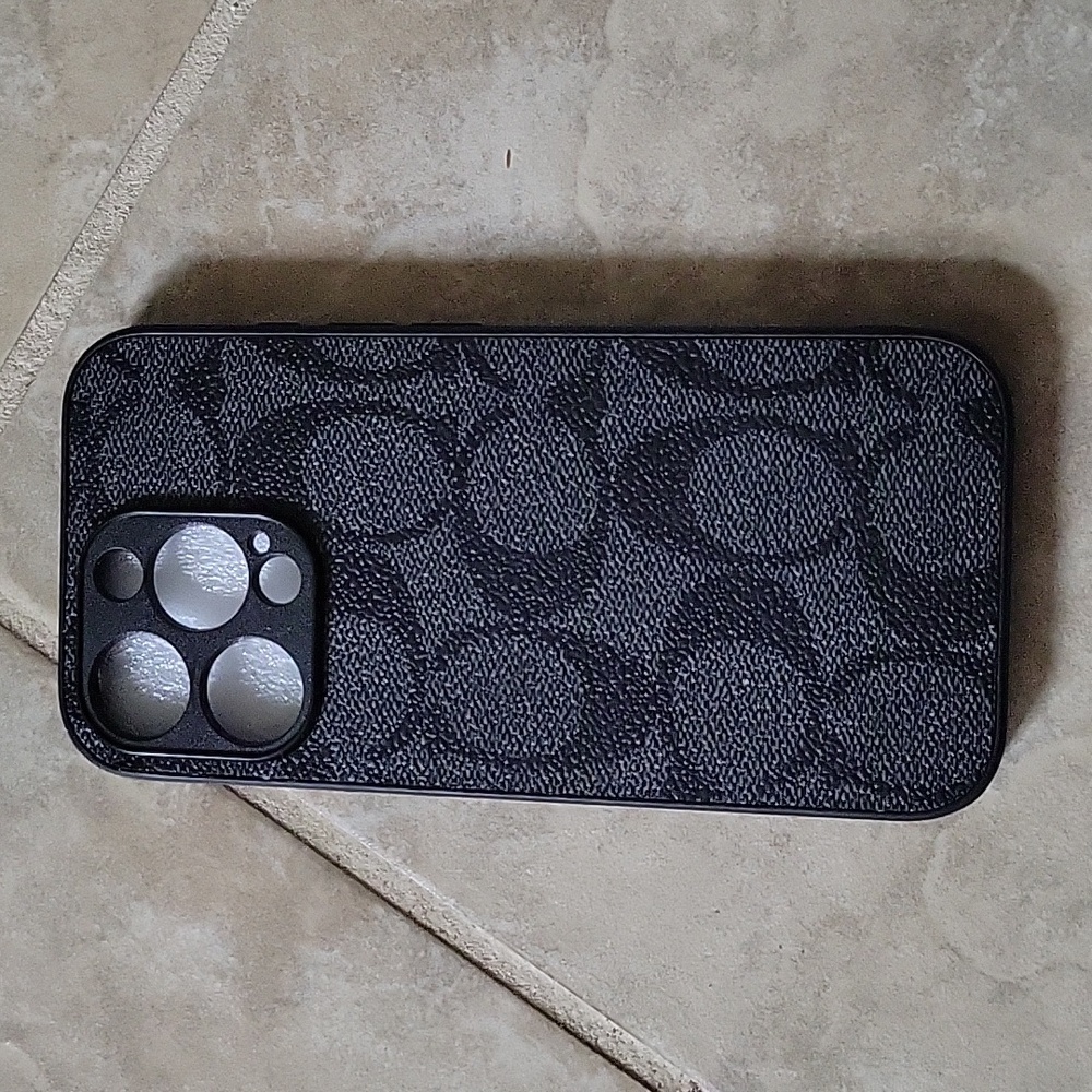 NEW IPHONE 16PRO CASE